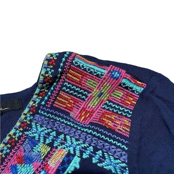 CALESSA Embroidered Blouse Blue Size Medium - Picture 4 of 7